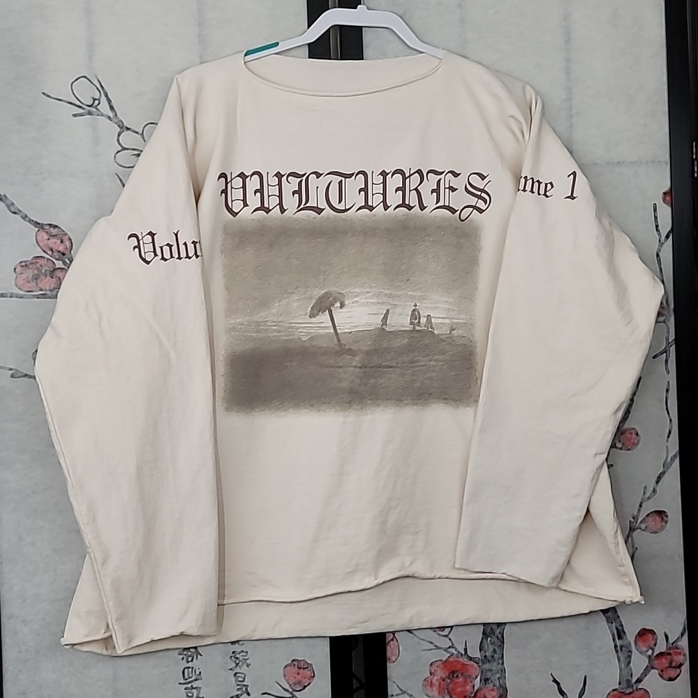 Yeezy Vultures Long Sleeve T-shirt Size 2 - Picture 2 of 6